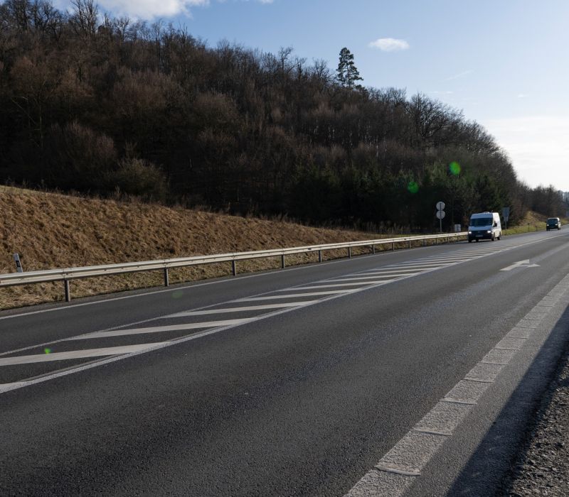 I/43 Milonice průtah, odbočovací pruh